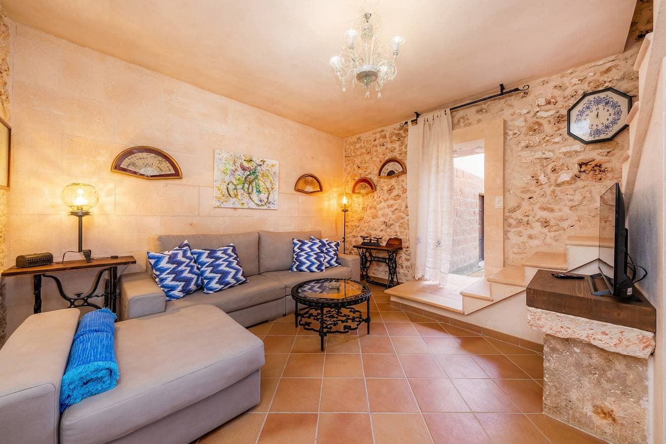 Foto 7 von 38: Ferienhaus Fonoll mit Bergblick, Pool, WLAN, Terrasse und Garten