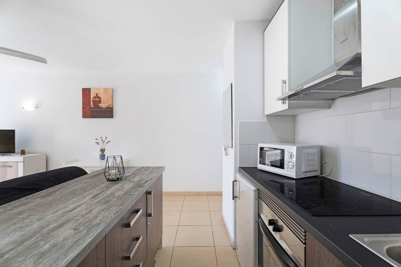 Foto 11 von 23: Ferienwohnung 'Mareverde K130' mit Gemeinschaftspool, Balkon und WLAN