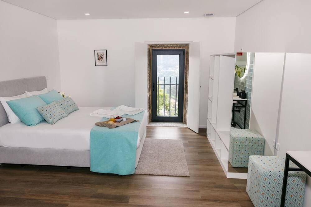 Foto 2 von 30: Cerca da Milhera | Suite 2 Corridinho | Country House | Swimming Pool | Minho