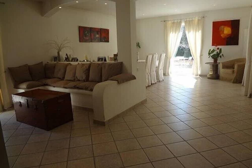 Foto 9 von 30: Villa mit Pool, ruhig und zentrumsnah in der Nähe von Grasse und Cannes