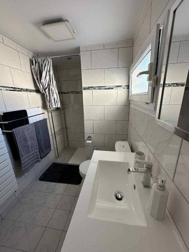 Foto 10 von 14: Two-Bedroom House