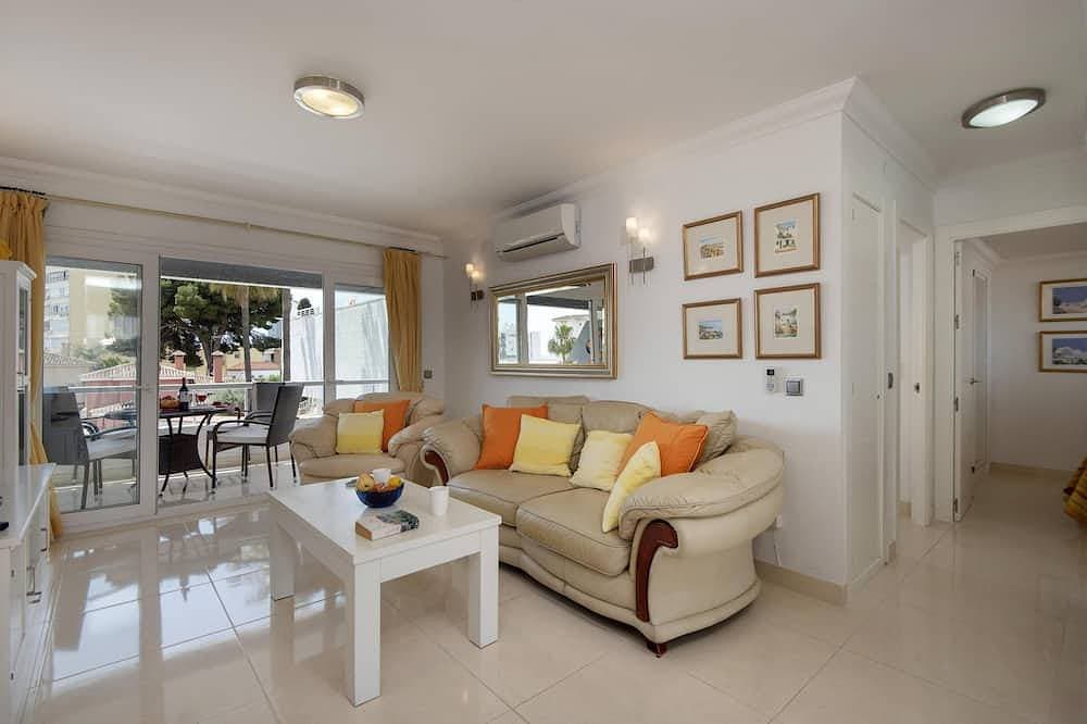 Foto 9 von 23: Edificio Cielomar - wedding cake - beautiful 1st floor apartment
