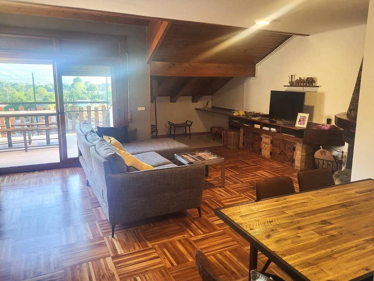 Foto 7 von 30: Ferienwohnung für 7 Personen mit Pool