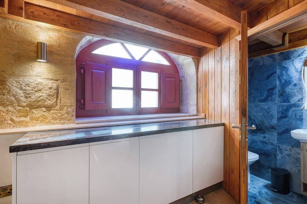 Foto 5 von 30: The famous Red - A fully equipped 1Br central w/AC