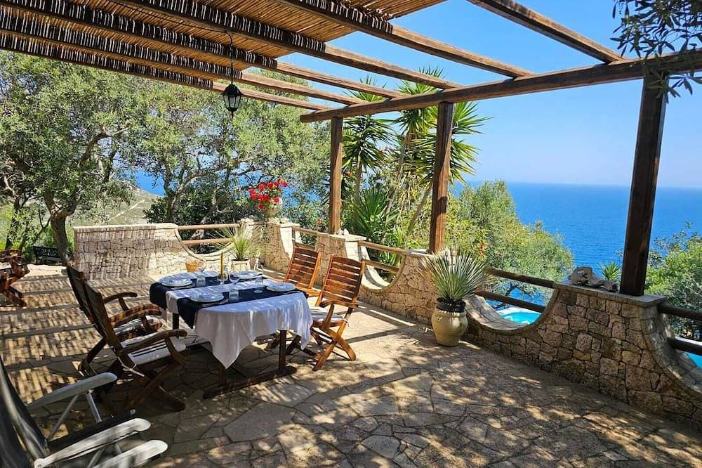 Foto 8 von 30: Primaluce, exklusive Villa mit Blick auf das Meer, mit herrlichem Blick