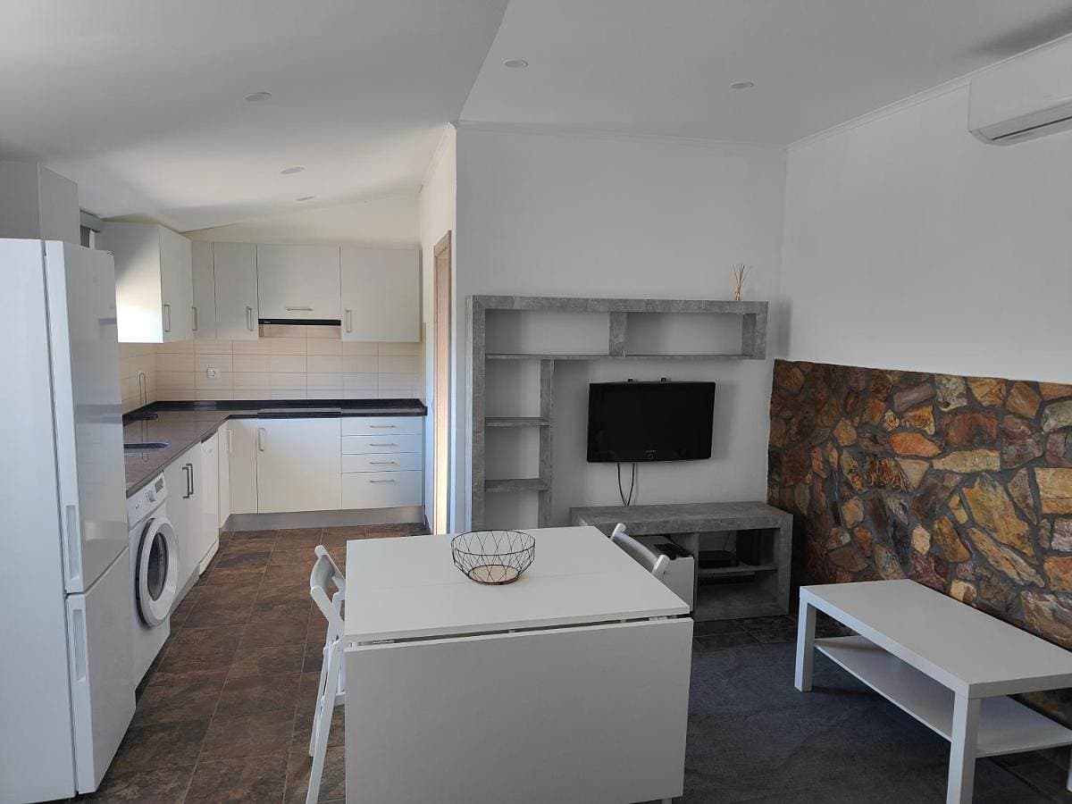 Foto 4 von 15: Two-Bedroom House