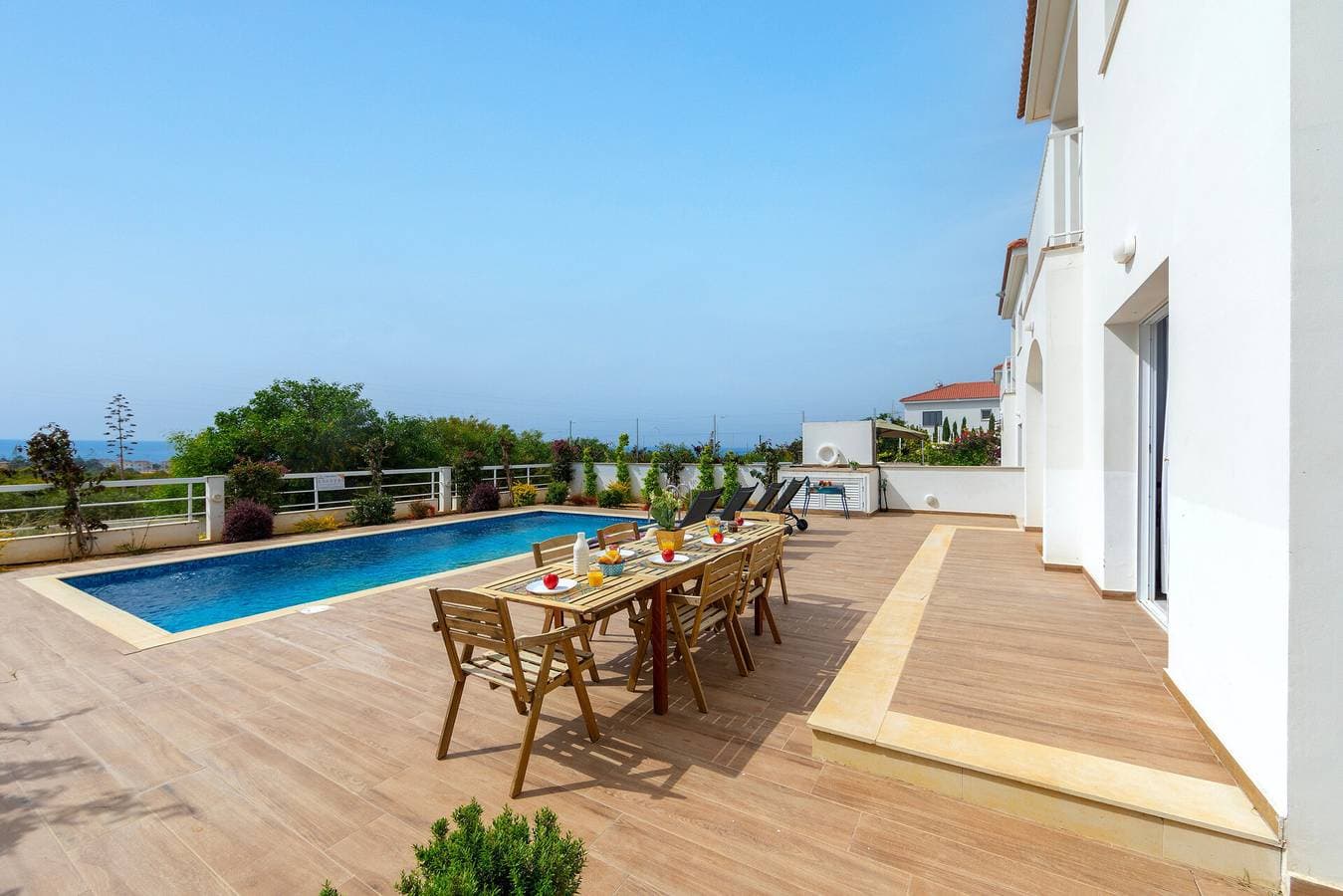 Foto 7 von 51: Villa für 6 Personen mit Balkon/Terrasse