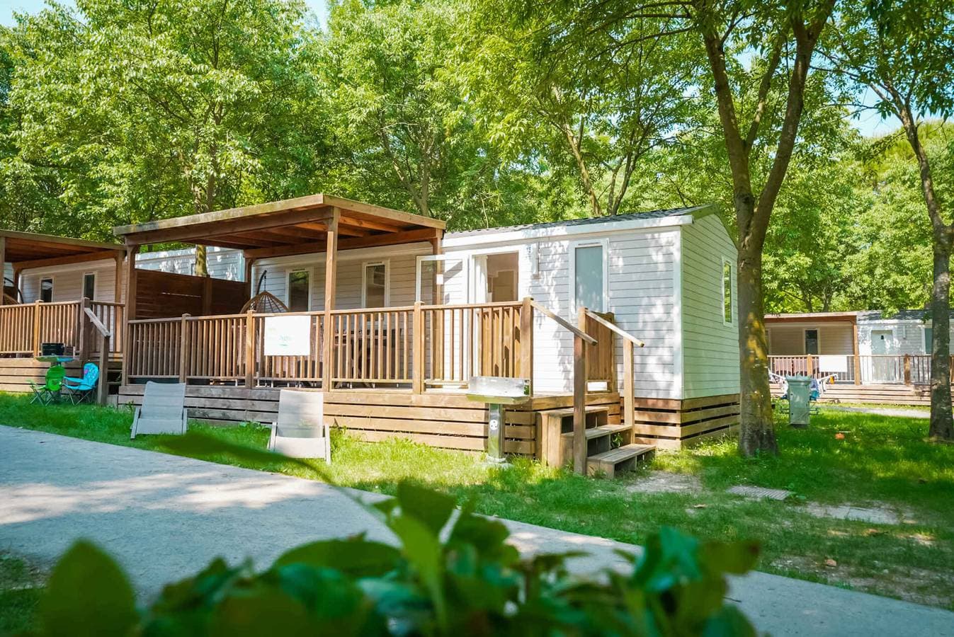Foto 8 von 49: Mobilehome mit Klimaanlage, Terrasse und Pool