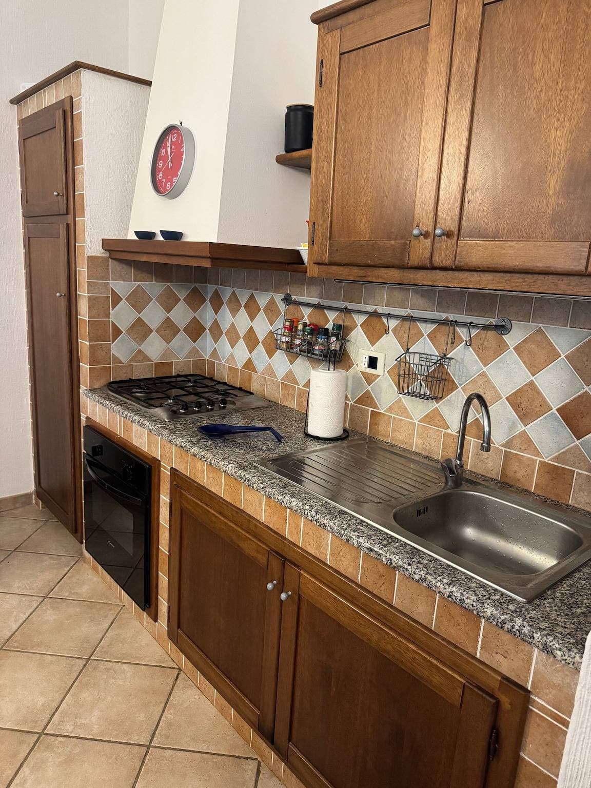 Foto 13 von 33: Villino Empatja: Smaragdgrünes Meer direkt vor der Tür