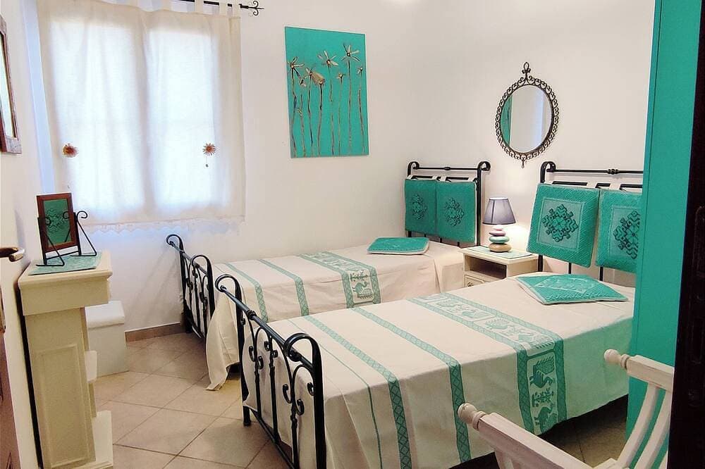 Foto 3 von 30: Villa Terma with Private Pool, Garden And Play Area - Free WiFi!