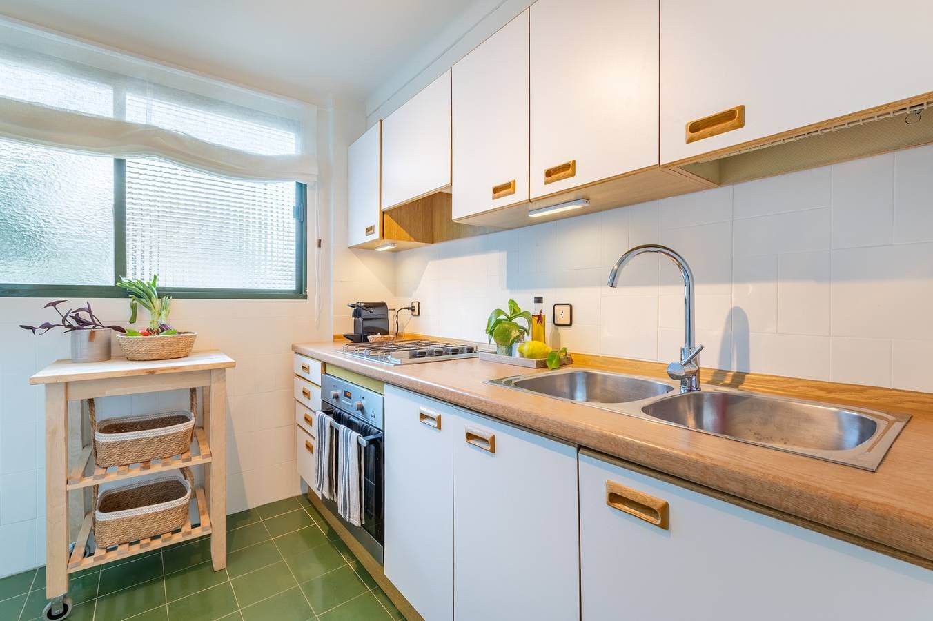 Foto 9 von 25: Apartment „Marsella“ mit Meerblick, komplett renoviert und modernisiert, mit WLAN