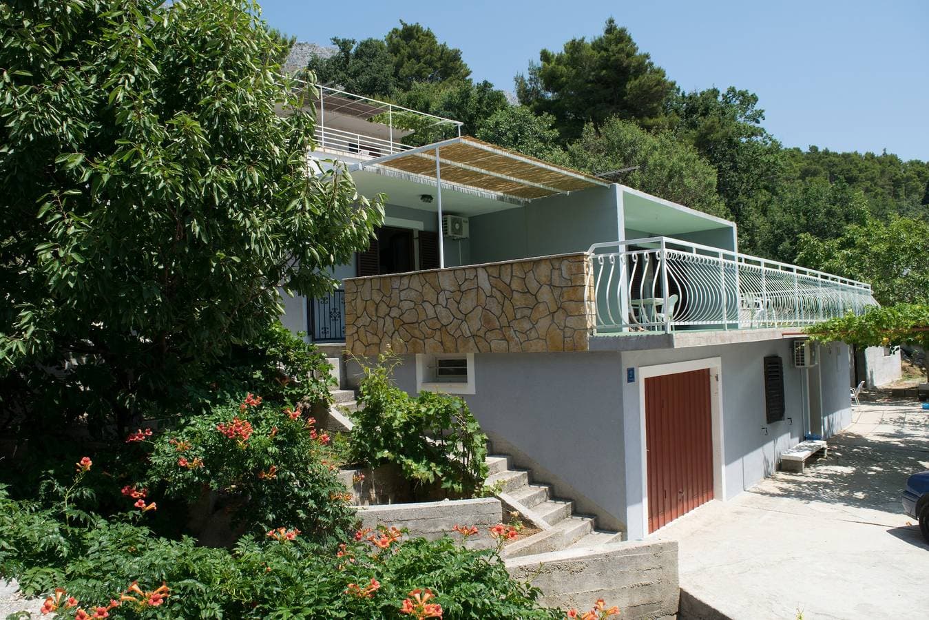 Foto 3 von 18: Studio Appartement mit Terrasse und Meerblick Lokva Rogoznica, Omis As-6005-a