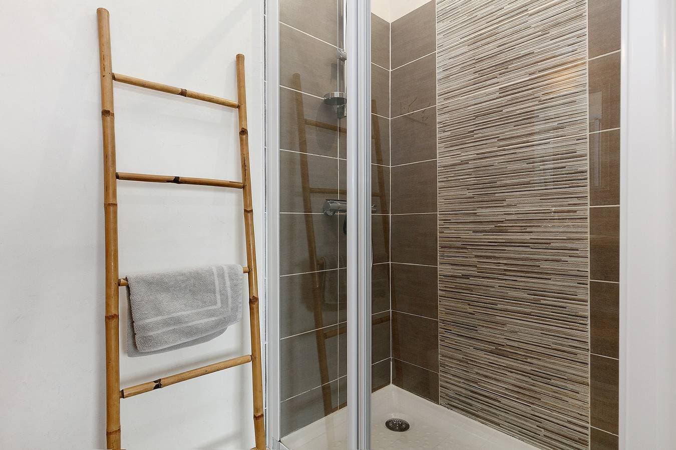 Foto 11 von 35: Ferienhaus 'Gite Au Val De Vilaine' mit privater Terrasse, Garten und WLAN