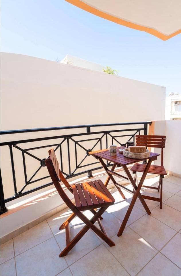 Foto 6 von 22: One-Bedroom Apartment with Balcony and City View