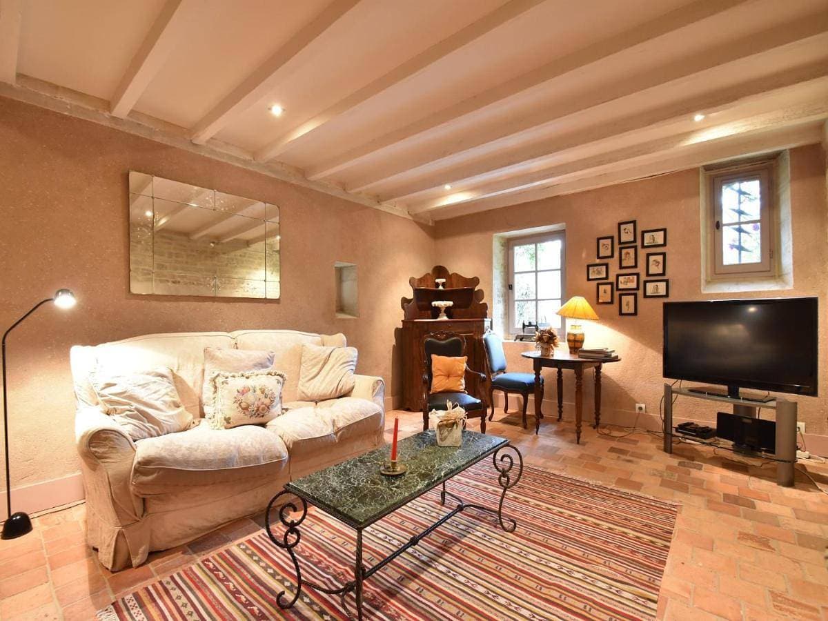 Foto 2 von 43: Six-Bedroom Holiday Home