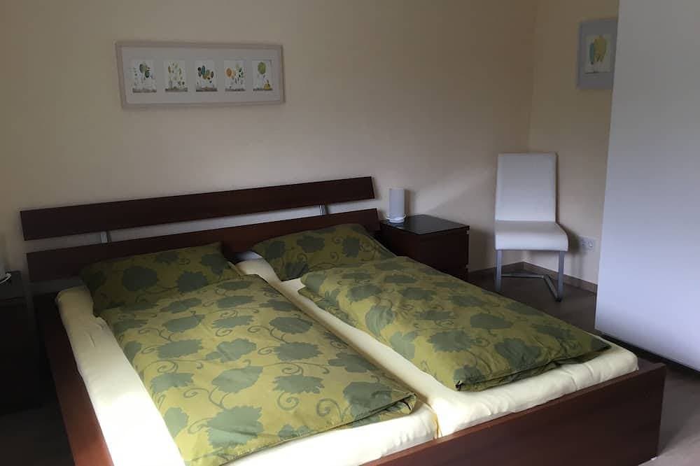 Foto 3 von 20: Moderne sonnige Ferienwohnung - ruhige Lage, mit großer Terrasse