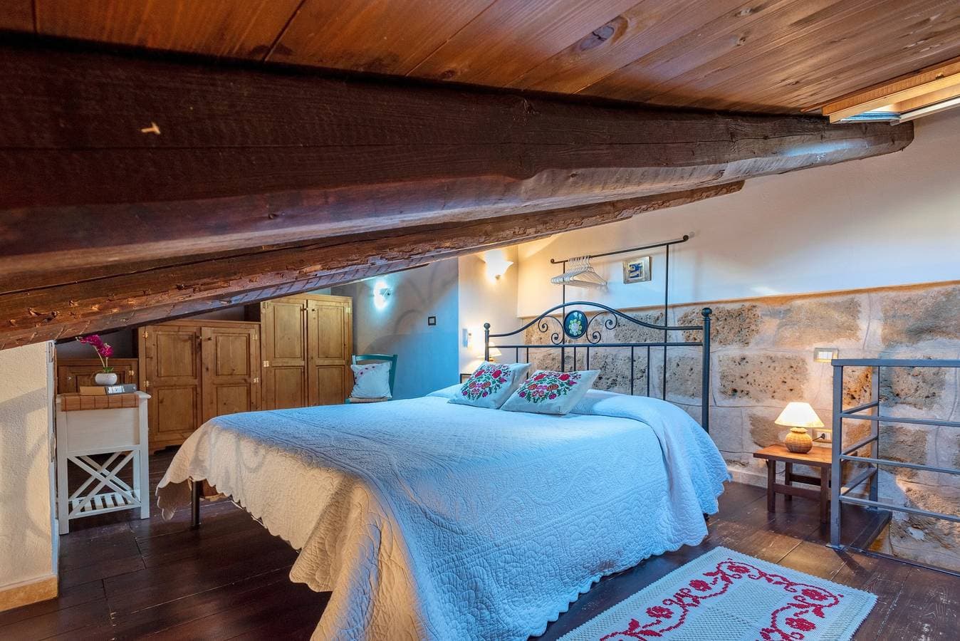 Foto 13 von 31: Topaz in Old Town!  Romantic  near the sea! Alghero smart country style! Wi-Fi