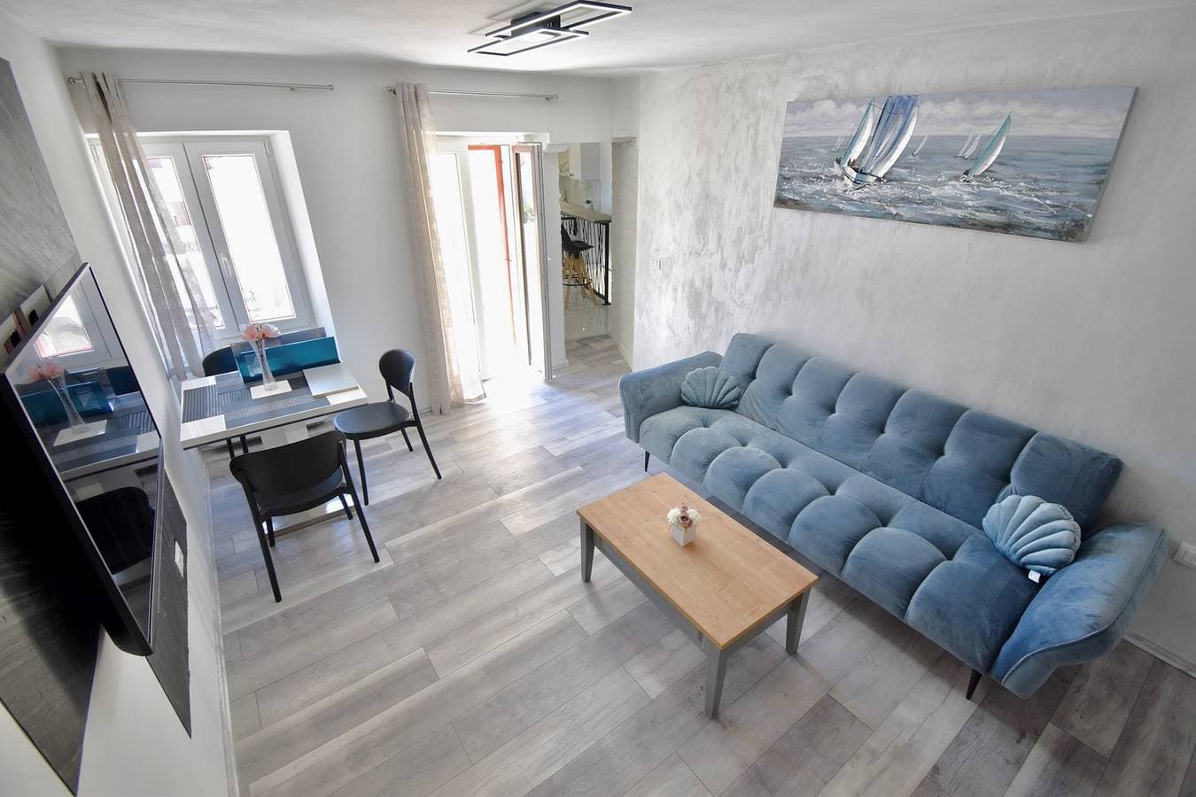 Foto 9 von 29: Sea View Apartment 40m From The Beach