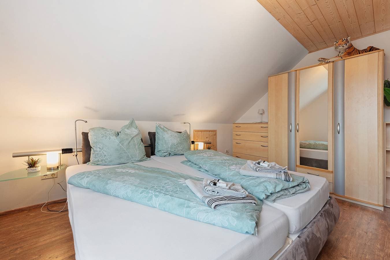 Foto 13 von 25: Gemütliche Ferienwohnung im Dachgeschoss "Vogelsang" mit Bergblick, WLAN & Balkon