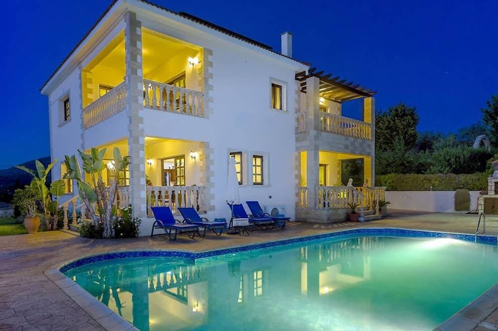 Away-From-It-All, Rural, Luxury, Secluded, Romantic-getaway, Wedding 1