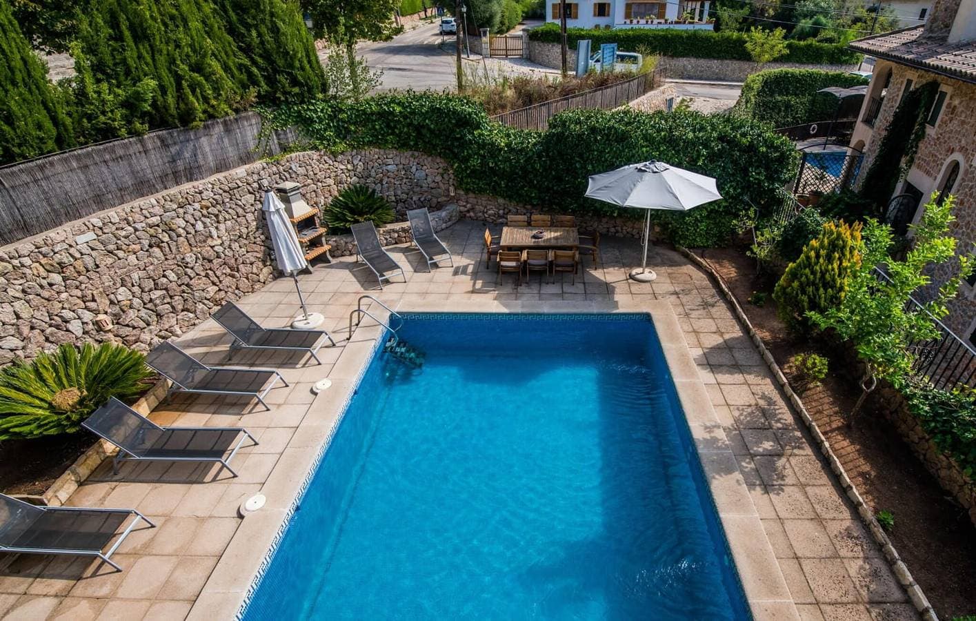 Foto 10 von 37: Moderne Wohnung mit Pool und Terrasse in der Nähe von S'Arxiduc