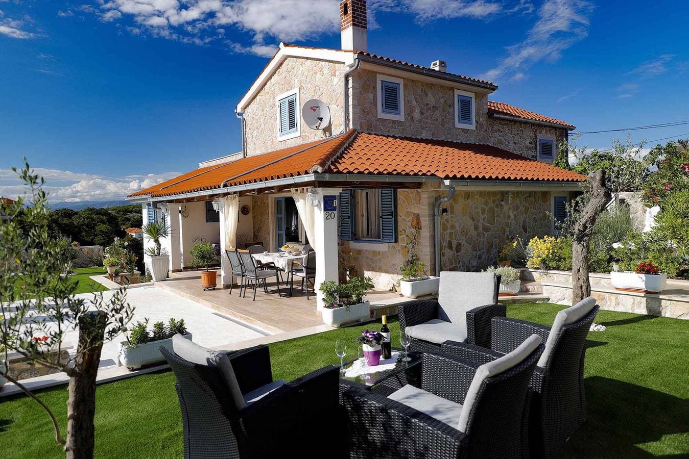 Foto 3 von 50: Ferienhaus mit Pool für 6 Personen