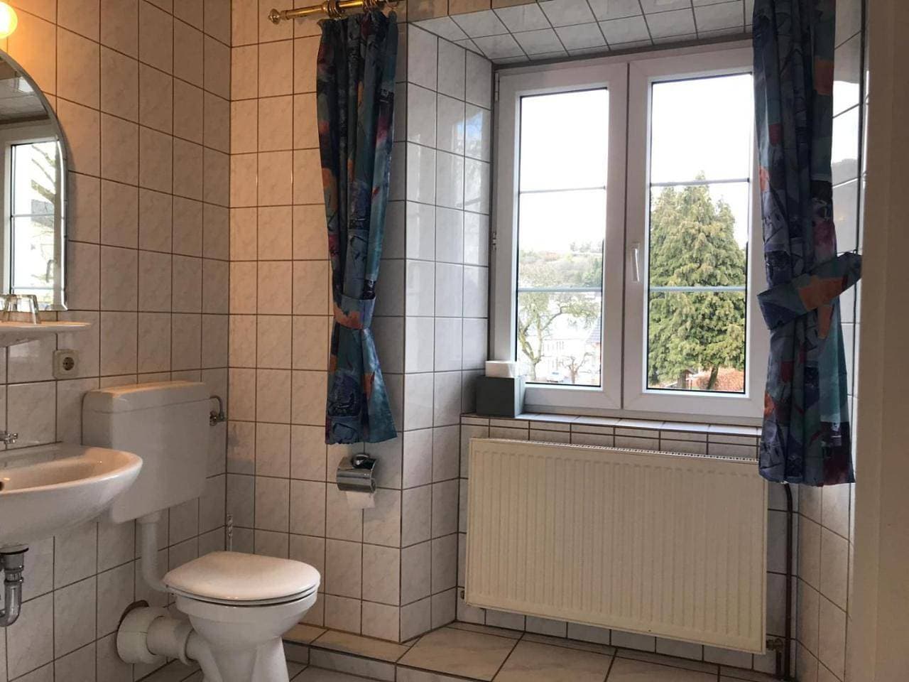 Foto 8 von 11: Double Room with Private Bathroom