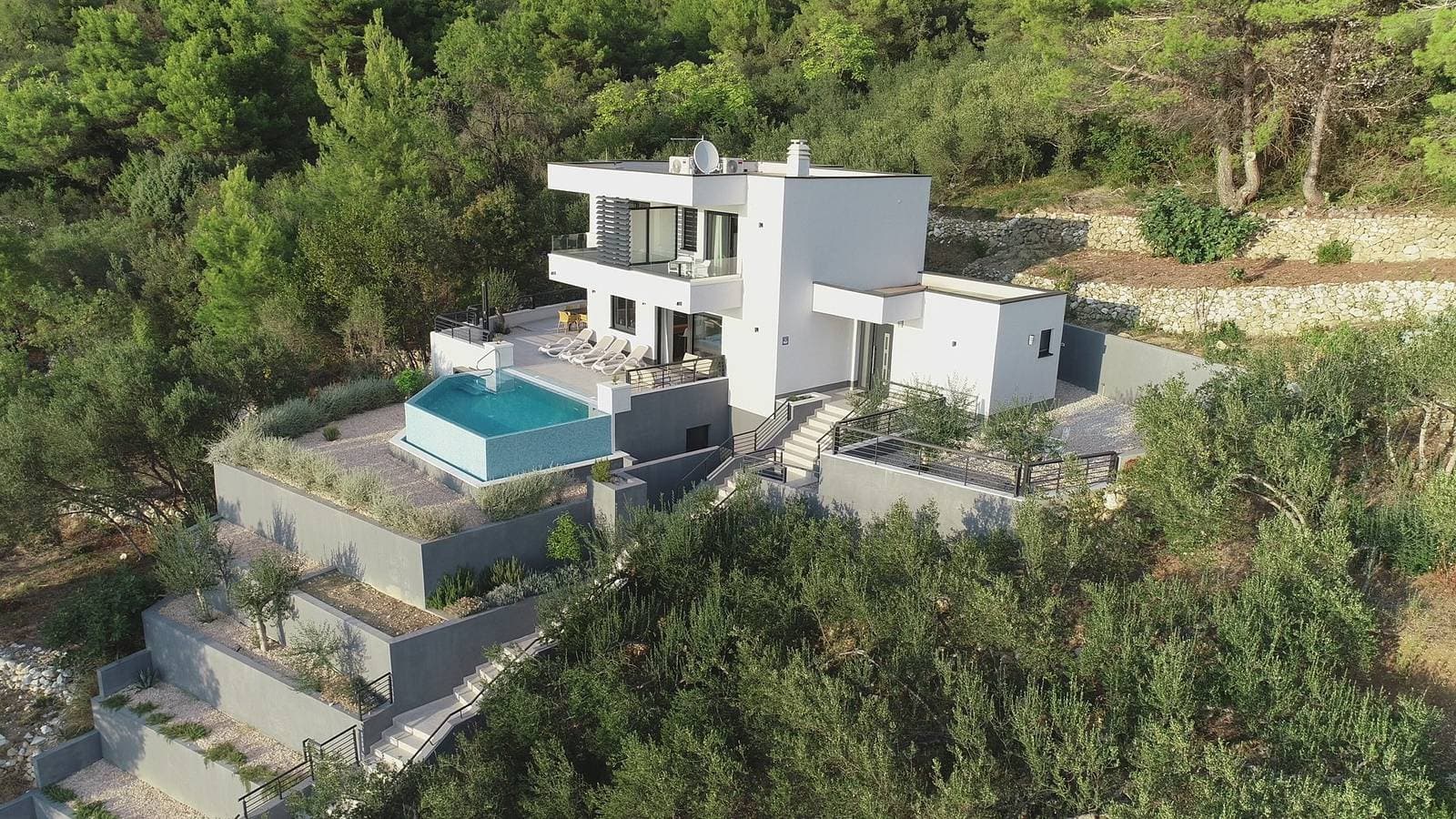 Foto 4 von 35: Luxusvilla Leona in der Nähe von Makarska, beheizter Pool