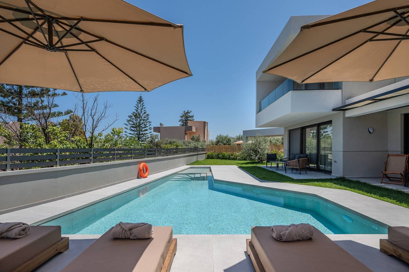 Foto 4 von 35: Aether group villas-Thalassa Villa