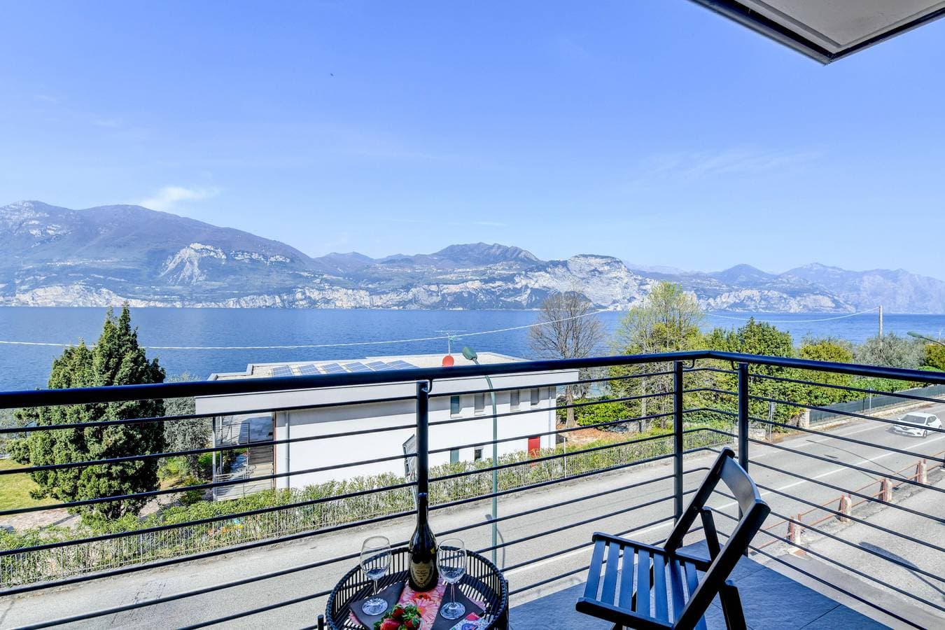 Foto 4 von 22: Holiday Apartments Brenzone - Studio Lago