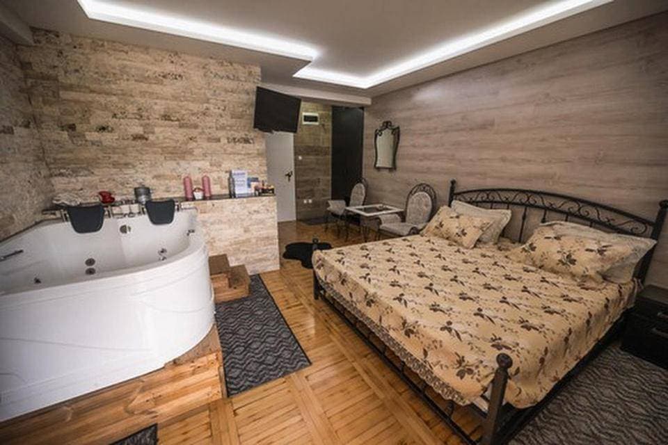 Onore dell amore apartman sa djakuzijem 1