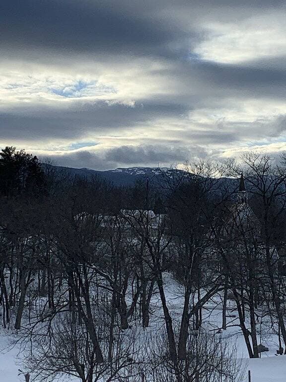Foto 5 von 32: Riverfront mountain retreat