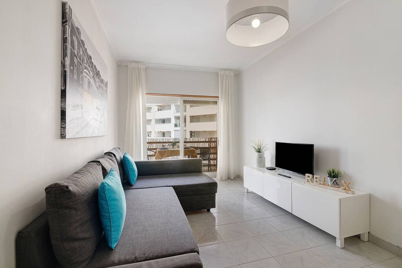 Foto 3 von 24: Apt. S. Lourenço direkt am Strand – ohne Meerblick, mit Gemeinschaftspool, Balkon & WLAN