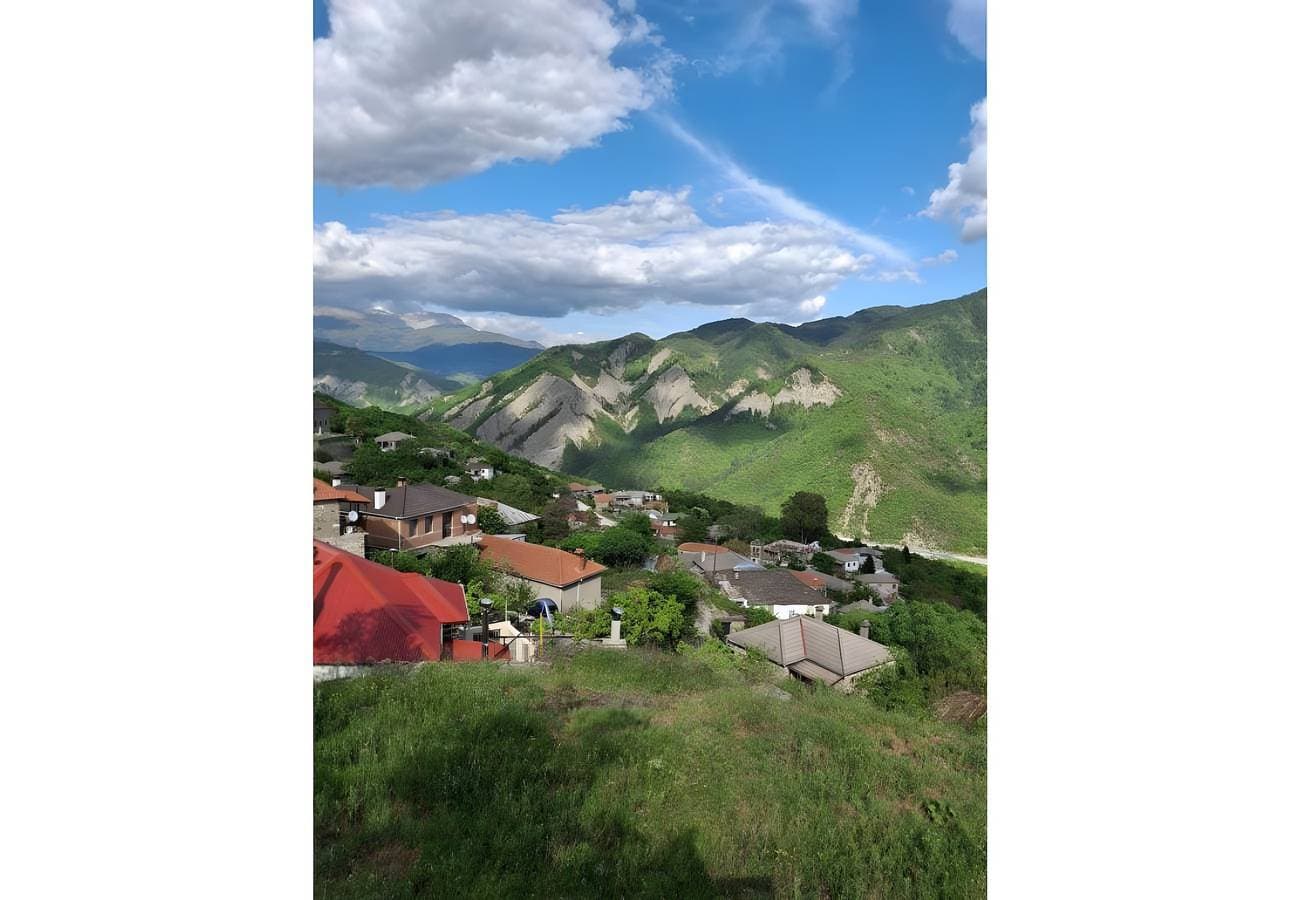 Foto 12 von 19: Gästehaus 'Armoloi Zimmer 3' mit Bergblick, Gemeinschaftsterrasse und Wi-Fi