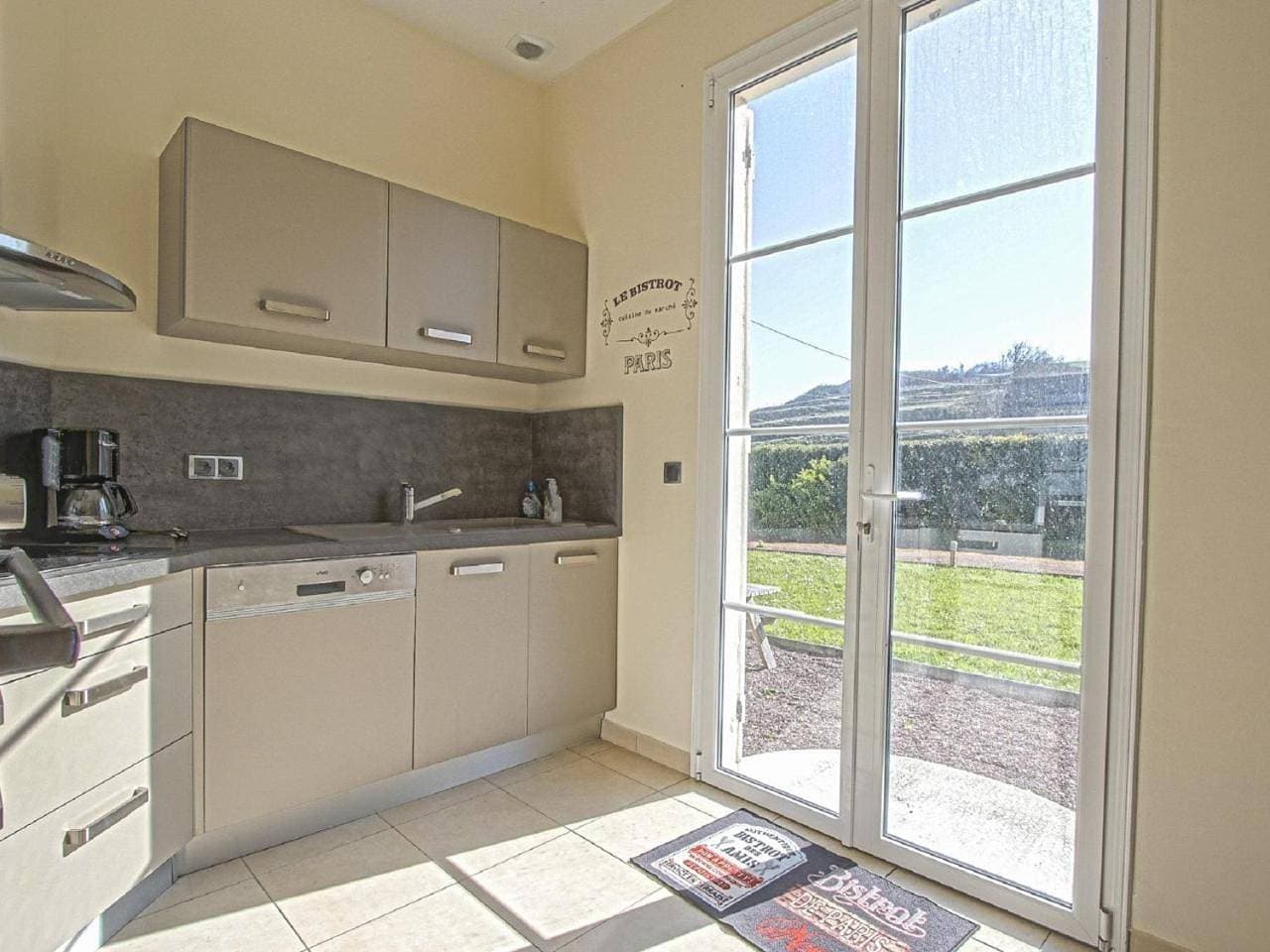 Foto 12 von 41: Three-Bedroom Holiday Home
