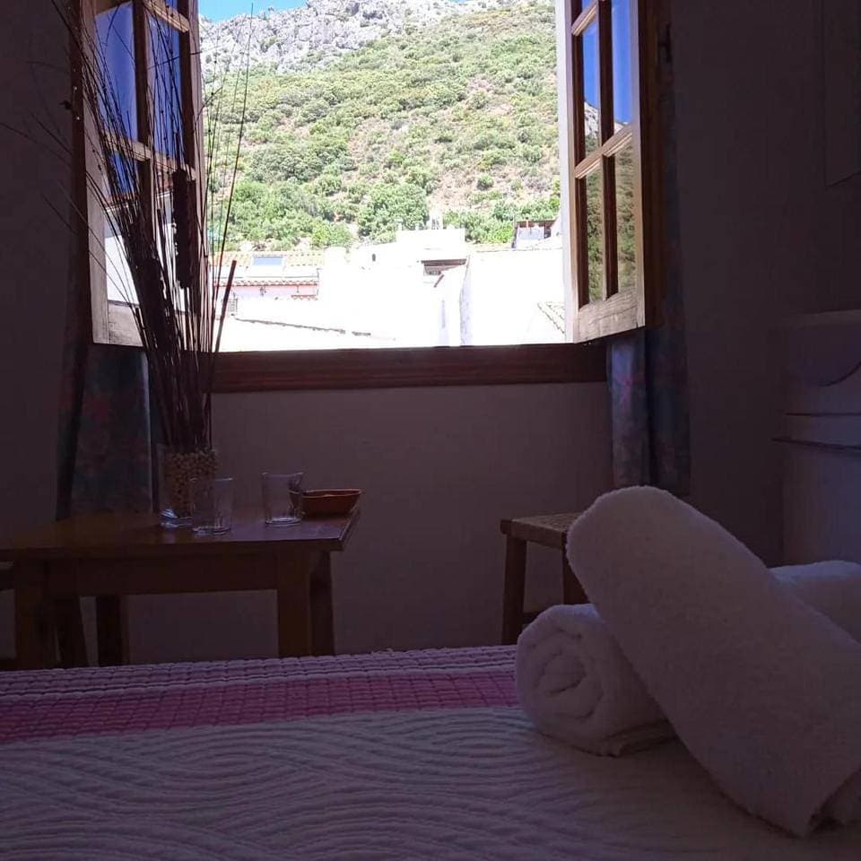 Foto 10 von 21: Double Room with Shared Bathroom