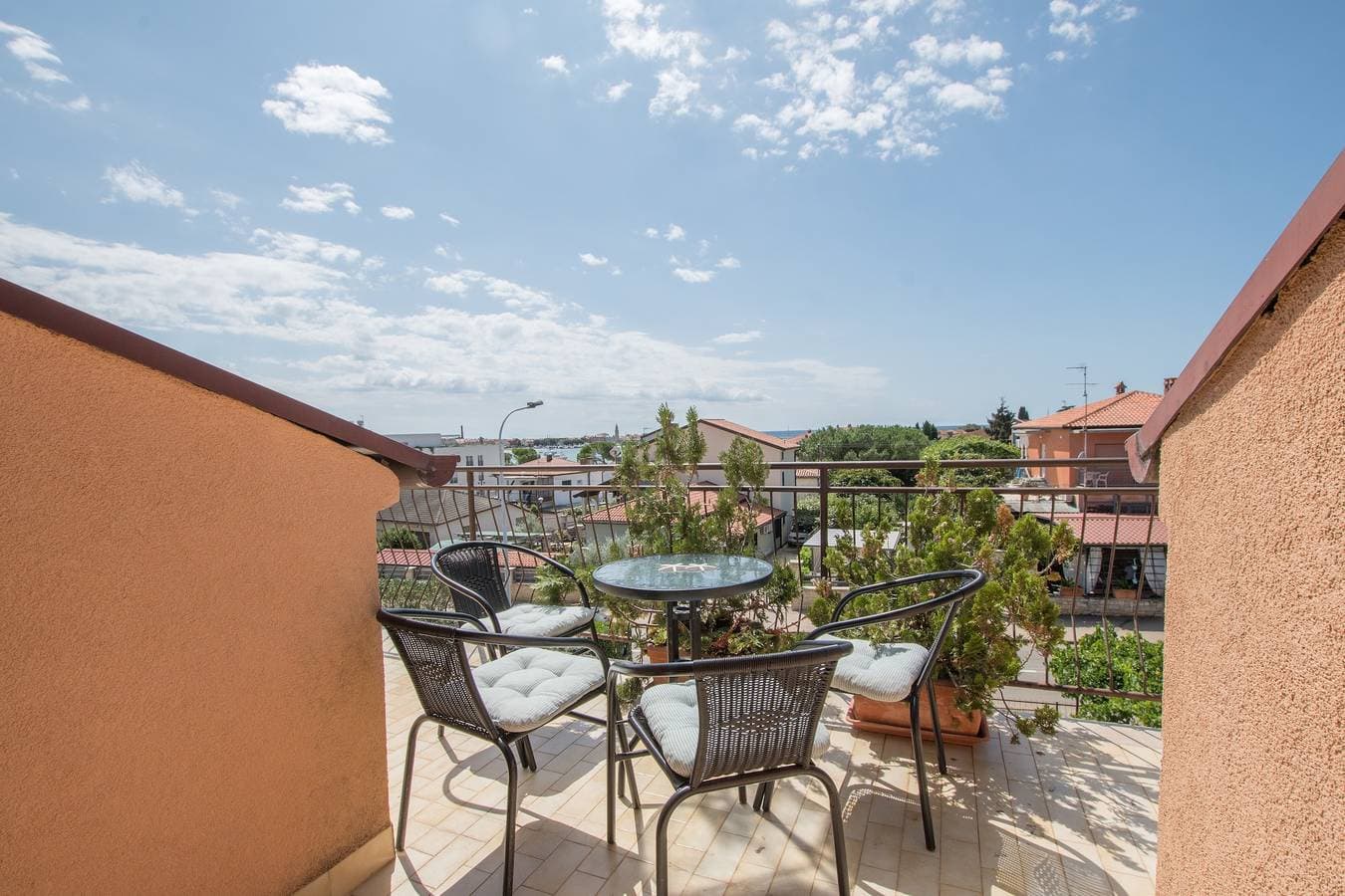 2-Zimmer-Ferienwohnung mit Balkon und Meerblick Umag A-2529-c 1
