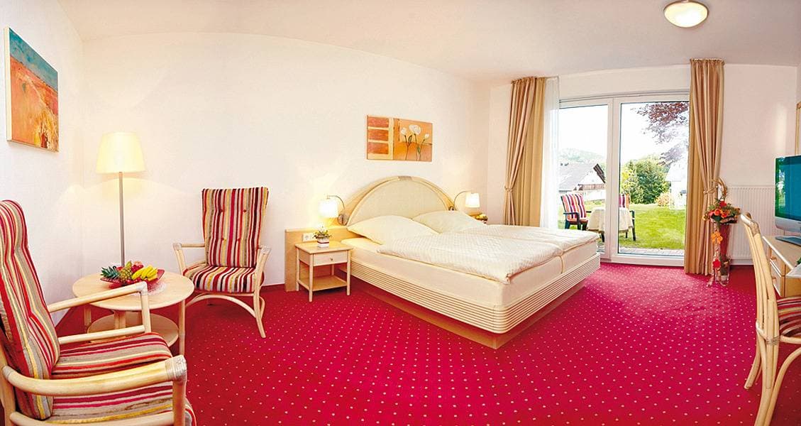 Foto 10 von 45: Hotel Edelweiss - Garni - Ferienwohnung Strycktal