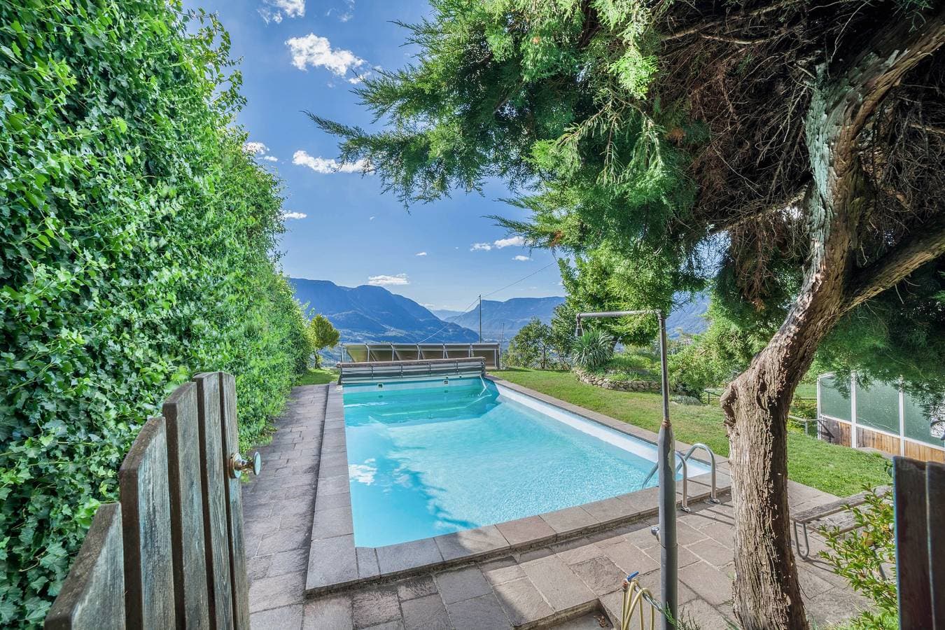 Foto 2 von 30: Apartment Belvedere mit Bergblick, Gemeinschaftspool und WLAN