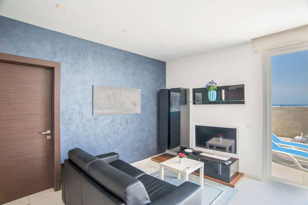 Foto 5 von 9: Modernes Apartment mit freiem Meerblick und eigenem Infinity-Pool