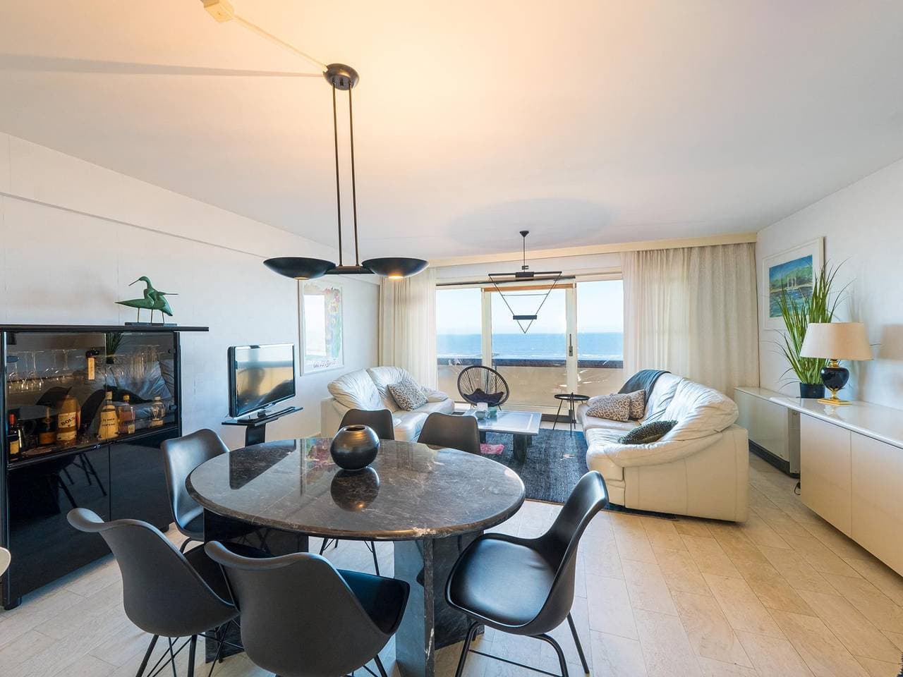 Foto 4 von 14: Schönes Apartment im 4. Stock mit Garage