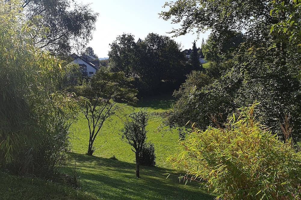 Foto 11 von 30: Ruhige 67 m² Wohnung im traumhaften Grünen von Bad Urach