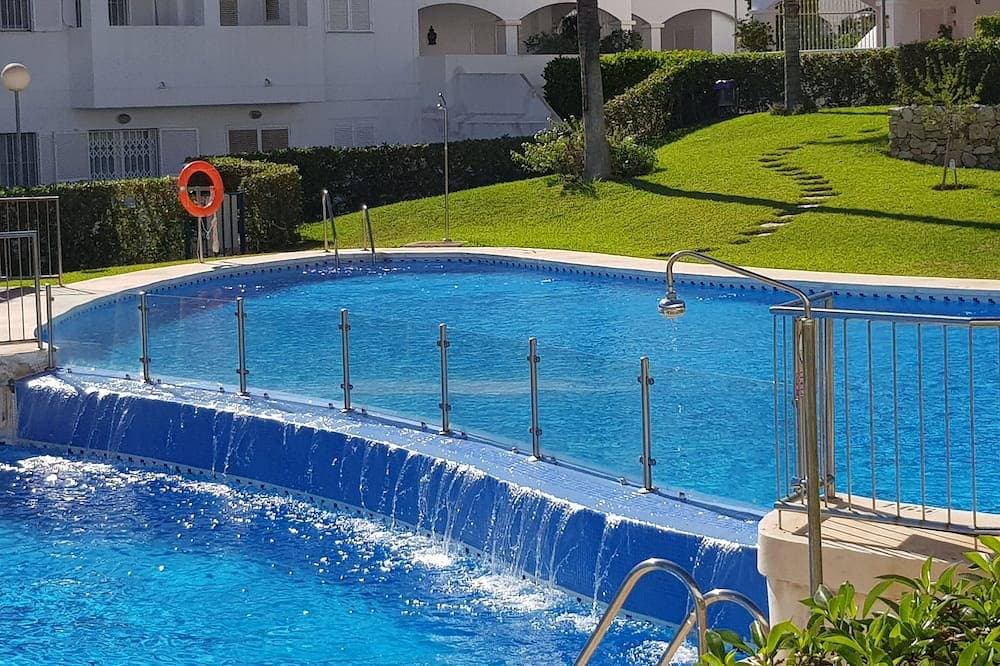 Foto 11 von 13: Beachfront Oasis Del Mar I – Ground Floor 2 Bed / 2 Bath with Pool