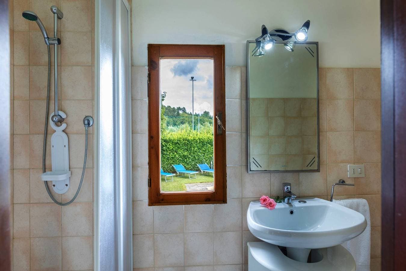 Foto 13 von 38: Villa für 8 Personen mit Pool