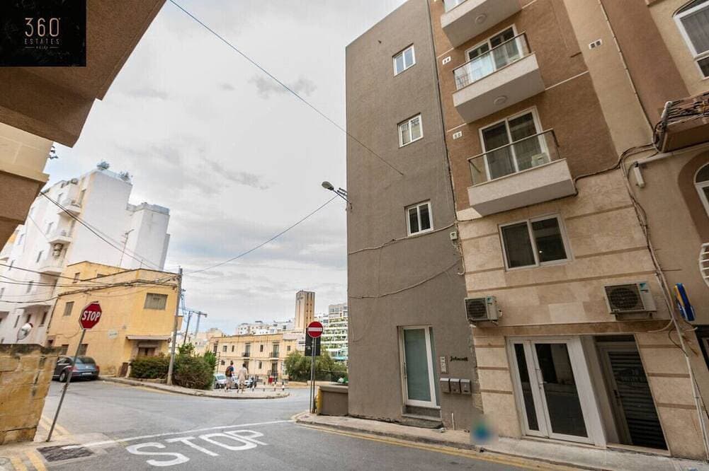 Foto 7 von 21: Duplex penthouse in St. Julian`s with Views & BBQ