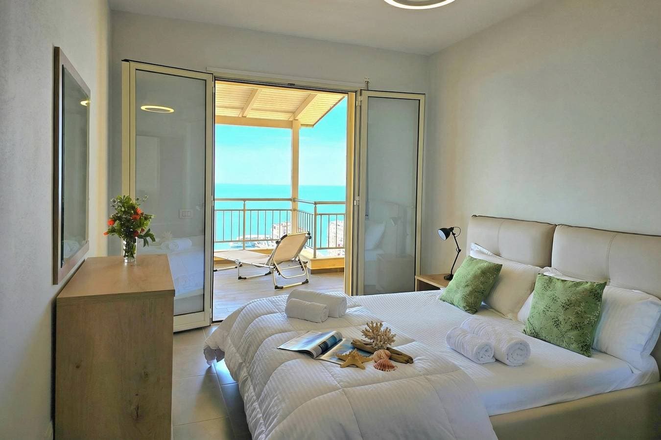 Foto 6 von 26: Hill Apartment with Sea View in Durres