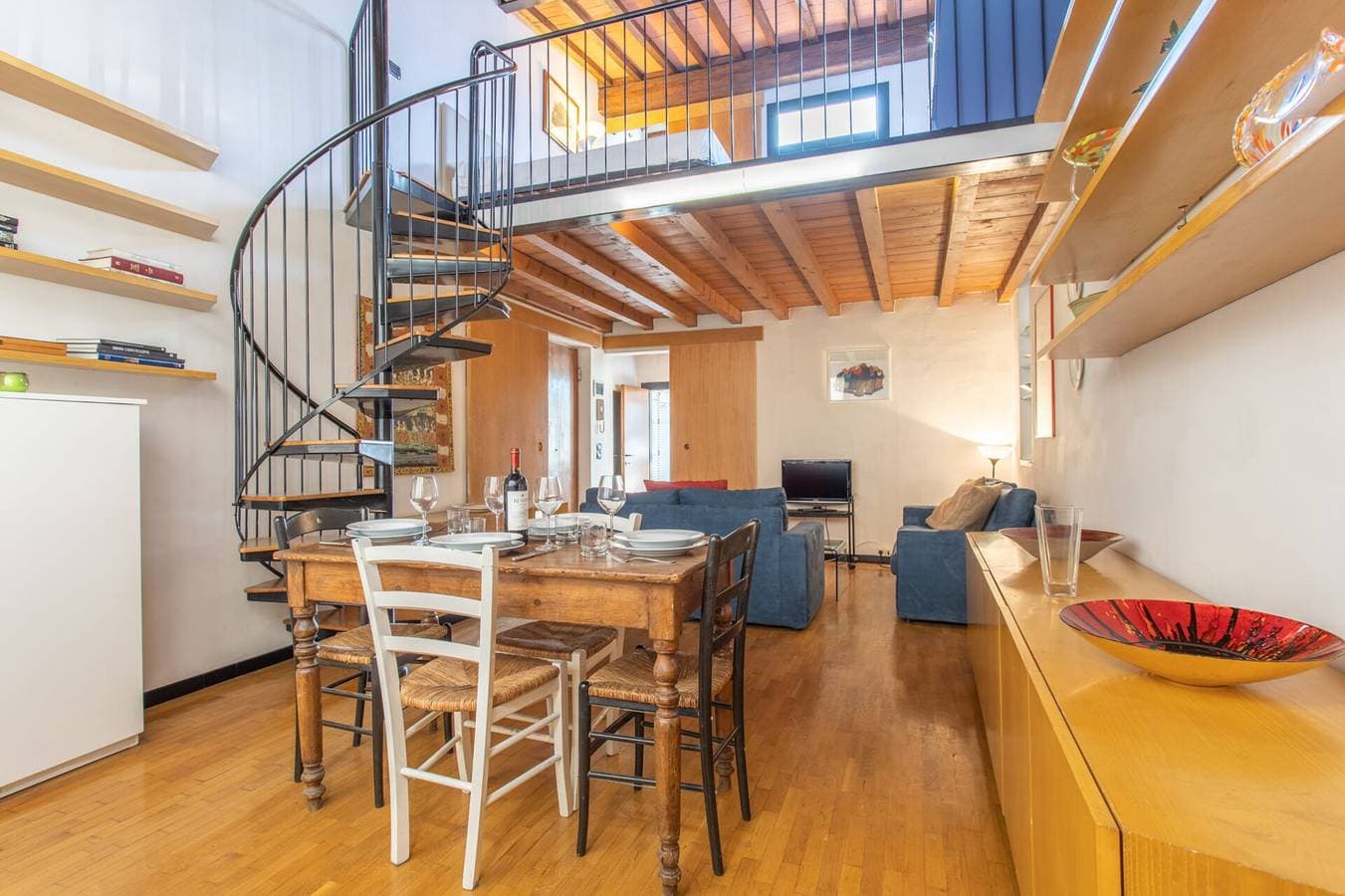 Foto 2 von 23: Ferienwohnung für 4 Personen mit Balkon