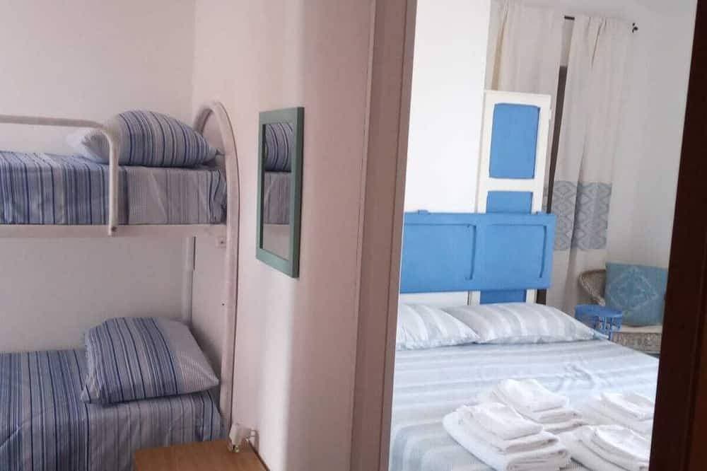 Foto 4 von 26: Pula The cottage with a sea view