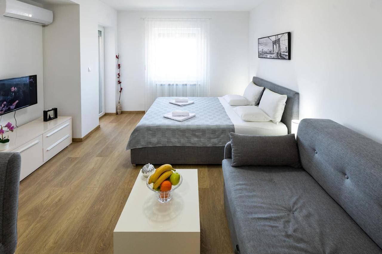 MB Apartment 2 1
