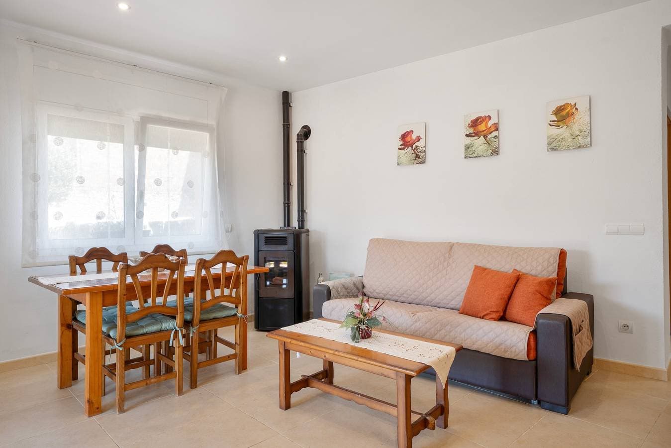 Foto 3 von 26: Ferienhaus 'Can Sais' mit Bergblick, WLAN und Klimaanlage